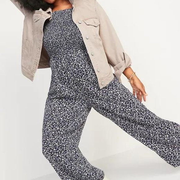 Old Navy Smocked Cami Jumpsuit for Women New - Picture 3 of 3